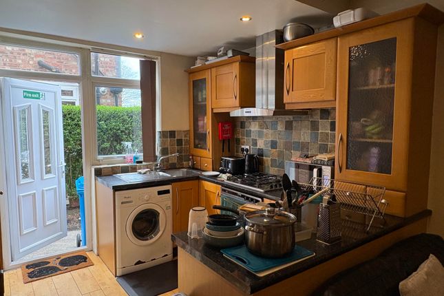 37, Heathside Road, Manchester photo 3