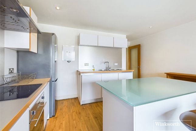 18, Queens Wharf, Reading photo 4