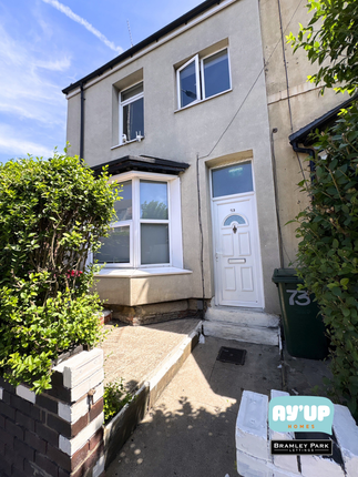 Room 3, 73 Rawmarsh Hill, Rotherham photo 4