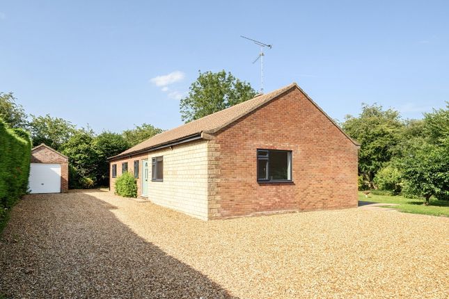 11, Wendover Close, Bourne photo 4
