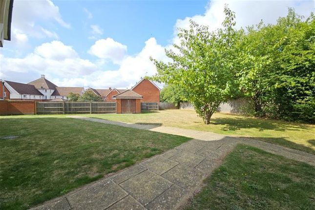 133 Shimbrooks, Great Leighs, Chelmsford photo 2