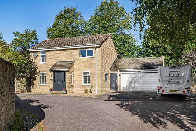 4-bed detached on 15, Pensclose, Witney, £775,000