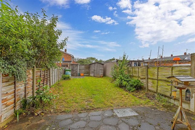 Thumbnail Terraced house for sale in Durants Walk, Wickford, Essex