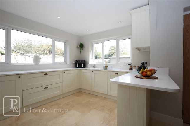 17, James Gardens, Clacton-on-Sea photo 2