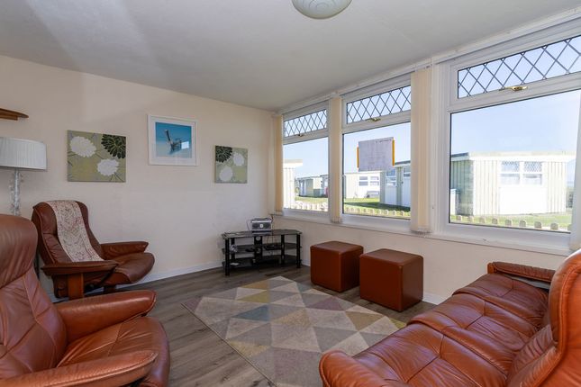 36 Lavernock Point, Fort Road, Penarth photo 4