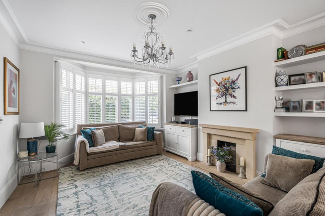 Semi-Detached-House-Acacia-Road-London-W3, Acacia Road, Acton photo 4