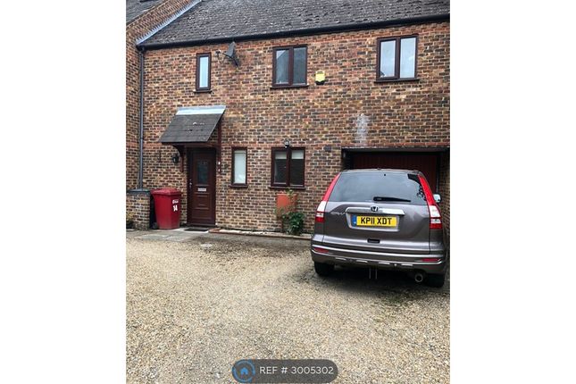 Wren Court, New Road, Slough photo 2