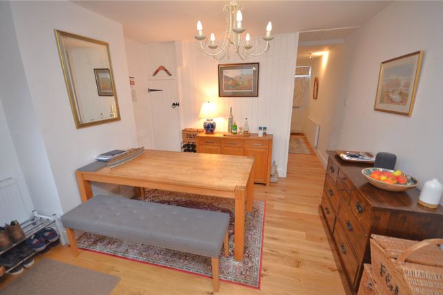 27, Pennyfarthing Street, Wiltshire photo 3