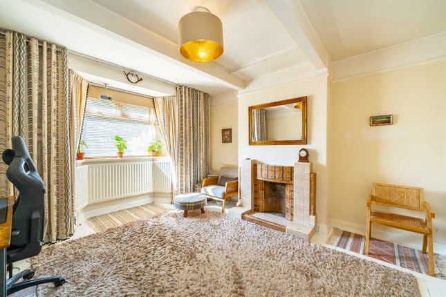 47, Fontaine Road, London photo 3