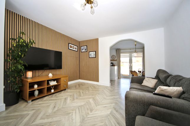 8 Thornvale, Wigan photo 2
