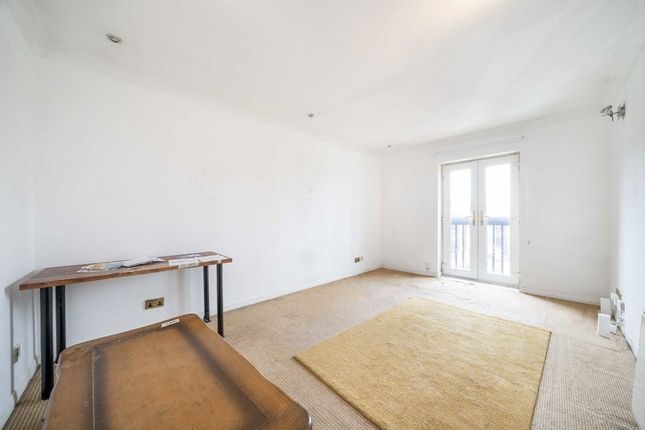 35, Chopwell Close, London photo 2