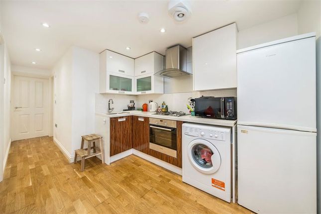 Flat 1, 32, Arbuthnot Road, London photo 3