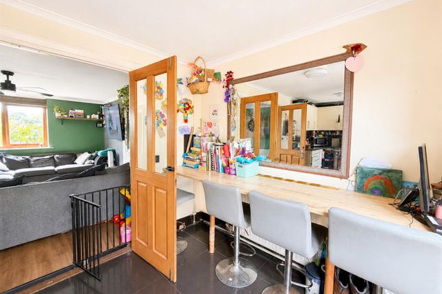 14, Cherry Walk, Lydney photo 4