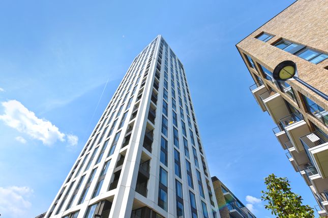 Thumbnail Flat to rent in Bridgewater Avenue, London