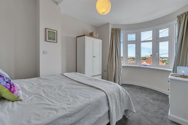 46, Aylesbury Crescent, Bristol photo 4