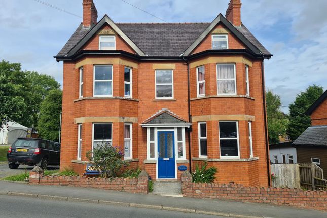 Thumbnail Detached house for sale in Newbridge On Wye, Llandrindod Wells