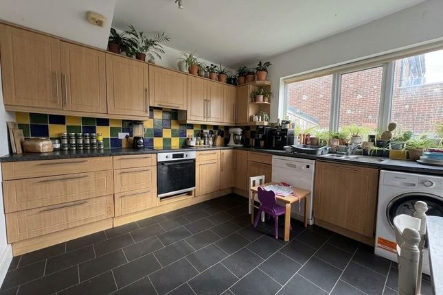 Devonshire Road, Mill Hill, NW7, Mill Hill photo 4