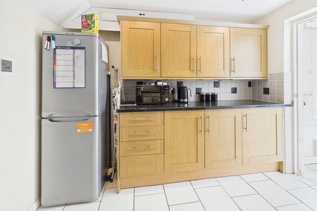 49, Westend View, South Petherton photo 4