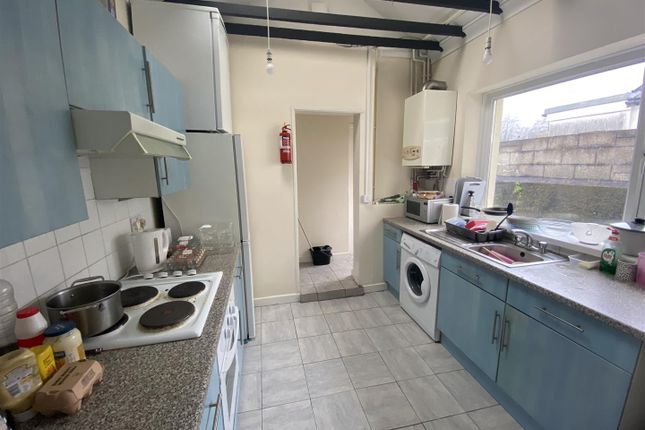 Terraced house to rent in Meadow Street, Treforest, Pontypridd