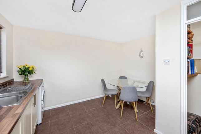 Flat for sale in The Grattons, Slinfold