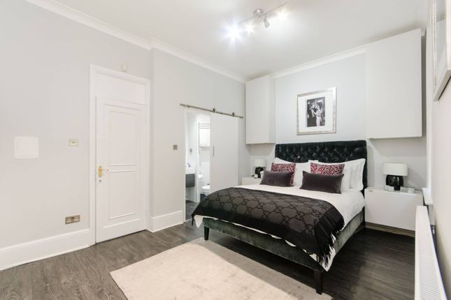 Flat to rent in Edith Grove, South Kensington, London