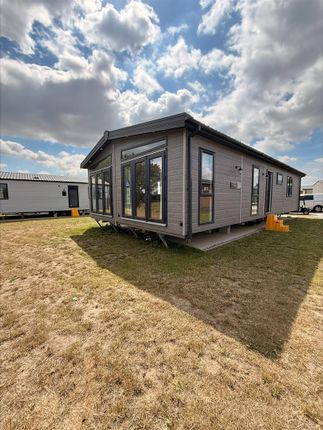 2-bed caravan on Pemberton Glendale, Bawtry Lodge Park, Wood Nook, Thorne Road, Doncaster, £199,950