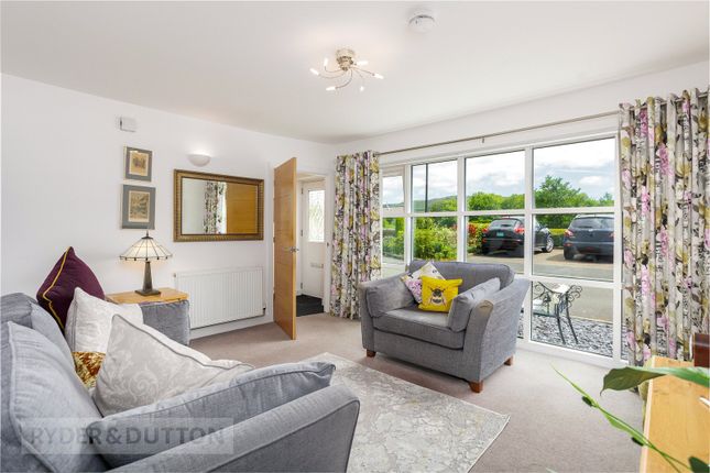 12, Gibbs Close, Saddleworth photo 4