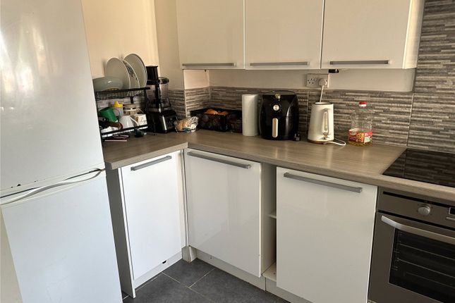 15, Fivash Close, Somerset photo 4