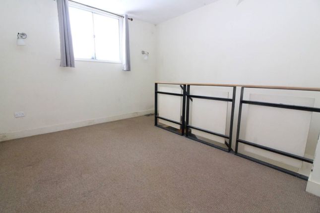 Flat 29 The Old School Rooms, Great Moor Street, Bolton, Lancashire, BL1 1NR photo 5