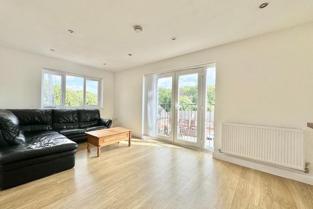 27, Oakwell Vale, Barnsley photo 2