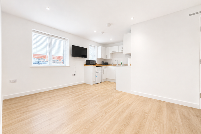 Flat 1, MANSFIELD photo 4