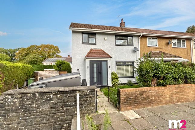 Tenby Close, Cwmbran photo 3