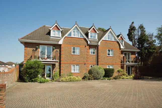 Thumbnail Flat for sale in Winchester Road, Chandler's Ford, Eastleigh, Hampshire