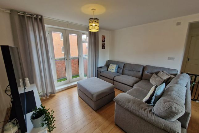 Flat to rent in Anglian Way, Coventry