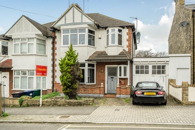 3-bed house on 41, Naylor Road, London, £800,000
