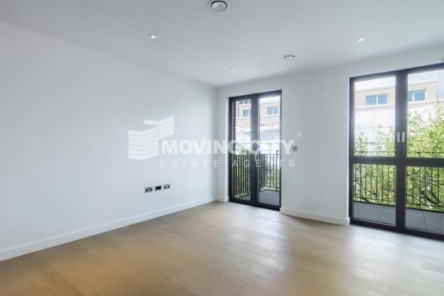 Thumbnail Flat to rent in Lyons Place, St Johns Wood, London