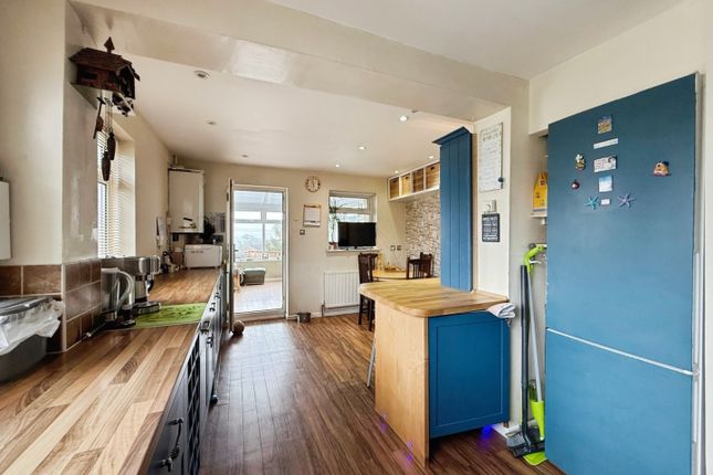 The Bassetts, Stroud photo 4