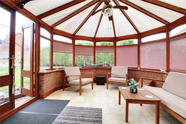 10 Isle Close, Scunthorpe photo 4