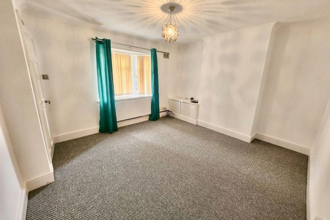 170, Bryce Road, Brierley Hill photo 2