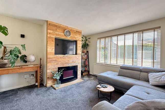 1, Laburnum Mews, Stonehouse photo 2