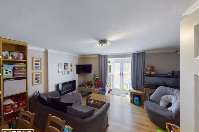 233, Ravenhead Road, St Helens photo 2