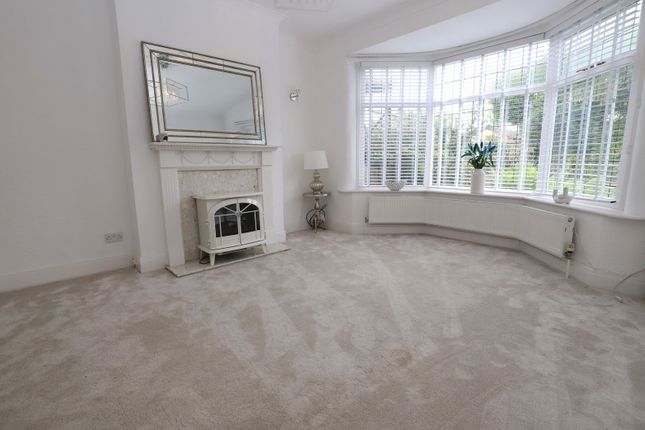 519, Bolton Road, Bury photo 2