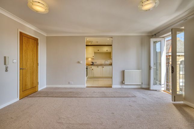 Canon Gate Court, Flat 17, Addington Street, Ramsgate photo 2