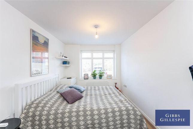 1A, Cooper House, 21, Coleridge Drive, Middlesex photo 3