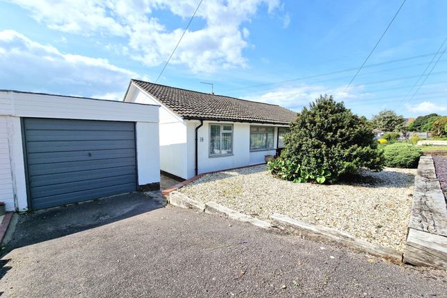 Bungalow to rent in Wode Close, Clanfield, Waterlooville