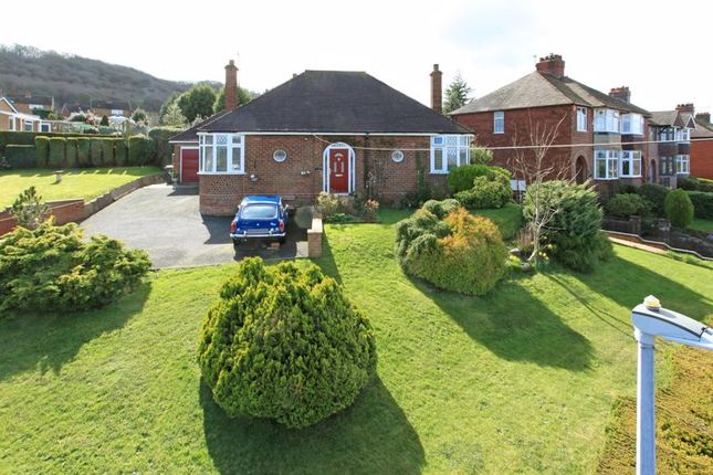 3-bed bungalow on 90, Barnfield Crescent, Telford, £375,000