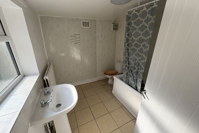 13, Reynoldson Street, Hull photo 3
