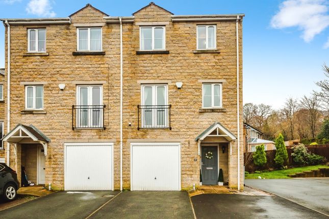 Semi-detached house for sale in Heatherdale Close, Halifax