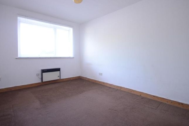 13, Brittain Court, Sandhurst photo 4