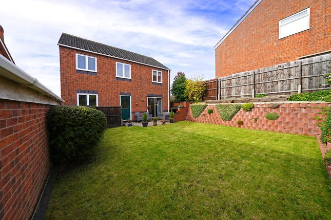 49 Hawthorne Drive, Coalville photo 2